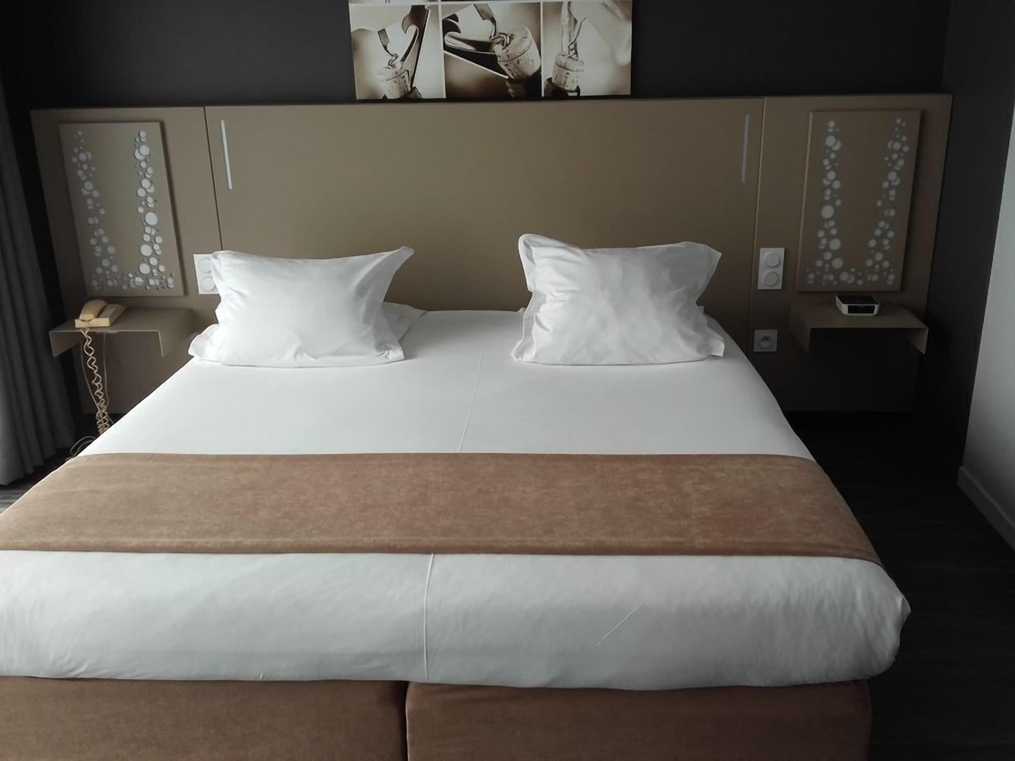 לברנואה Golf Hotel Colvert - Room Service Disponible מראה חיצוני תמונה